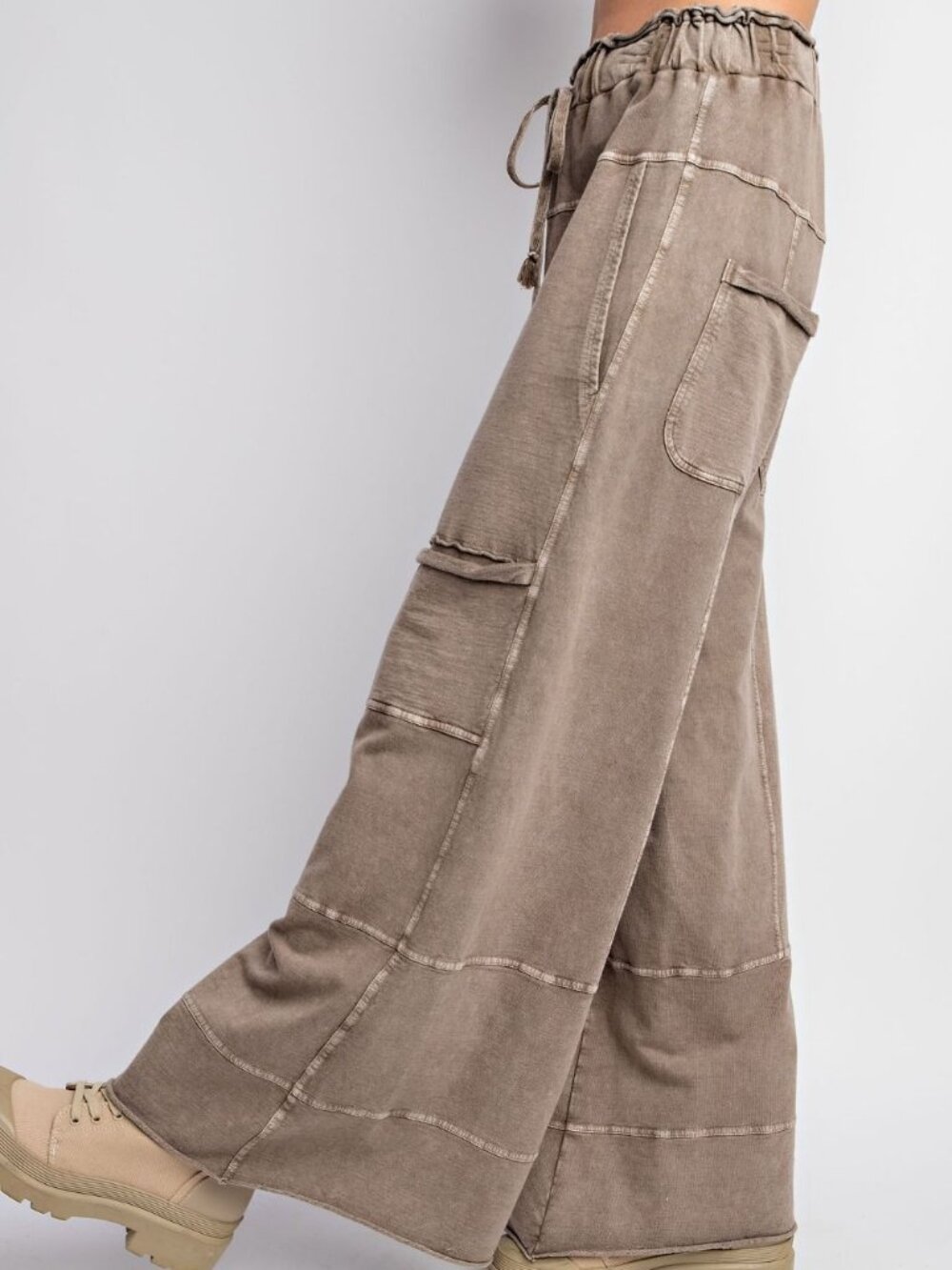 NWT Super Comfy Easel Mineral Washed Terry Knit Cargo Sweatpants